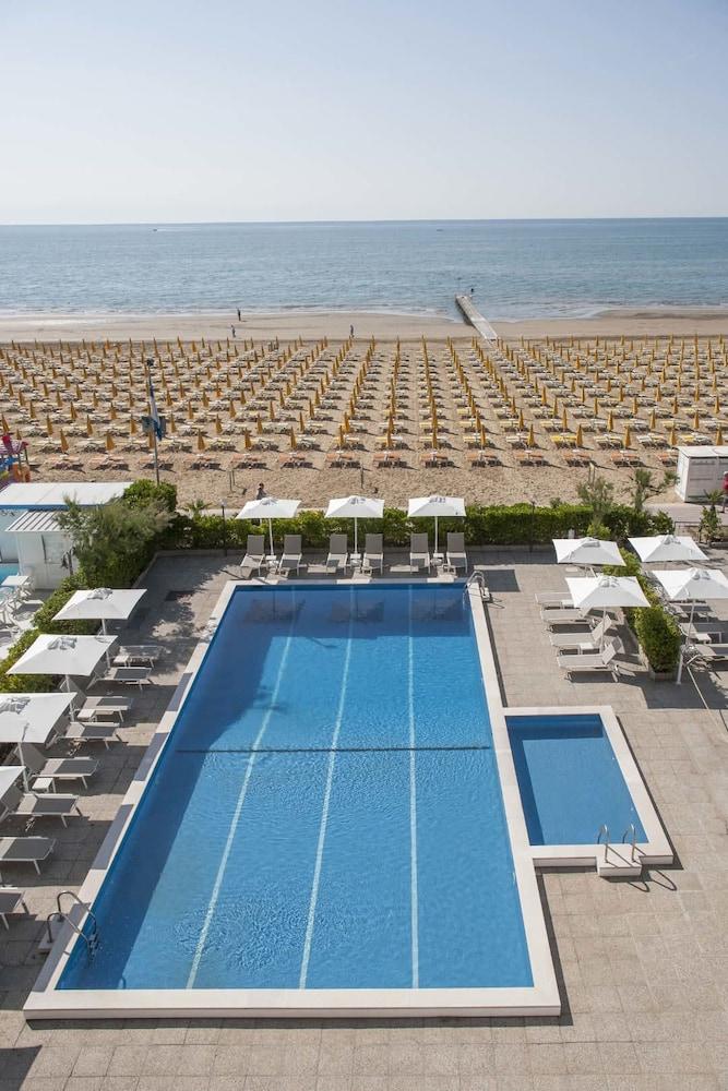 Hotel Imperial Palace Lido di Jesolo Eksteriør billede