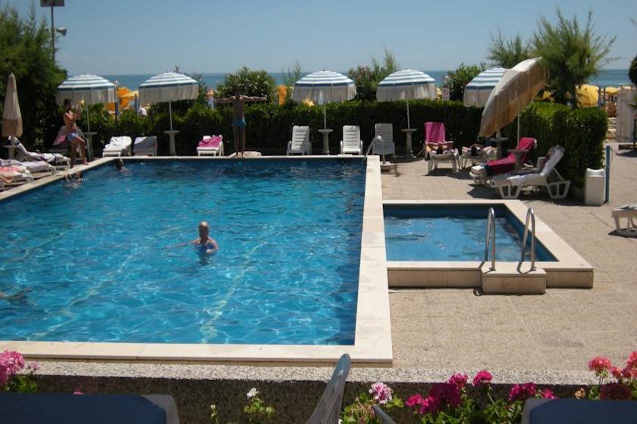 Hotel Imperial Palace Lido di Jesolo Eksteriør billede